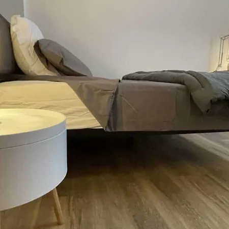 Spacious In For 8 People Apartment